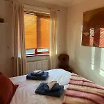 Large Cosy With Garden, Excellent Location! Galway
